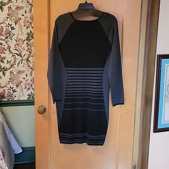 Max Studio knit body con dress, size L - Picture 2 of 3